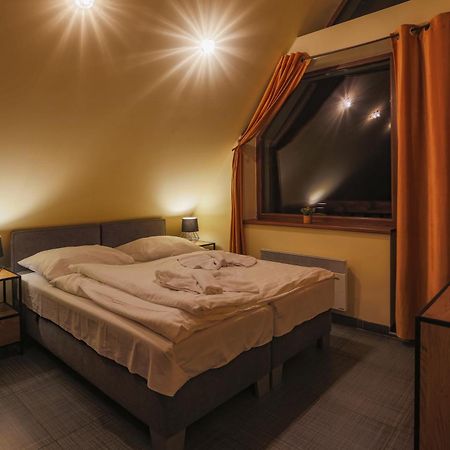 Apartmanovy Dom Fatrapark 1 S Wellness - Hlavna Recepcia 鲁容贝罗克 外观 照片