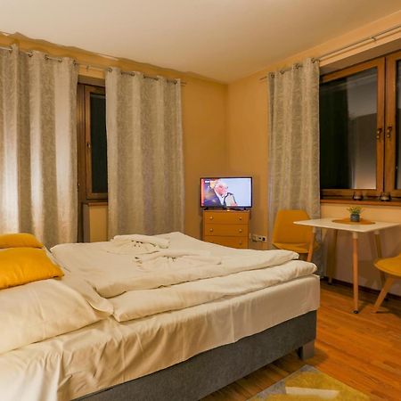 Apartmanovy Dom Fatrapark 1 S Wellness - Hlavna Recepcia 鲁容贝罗克 外观 照片