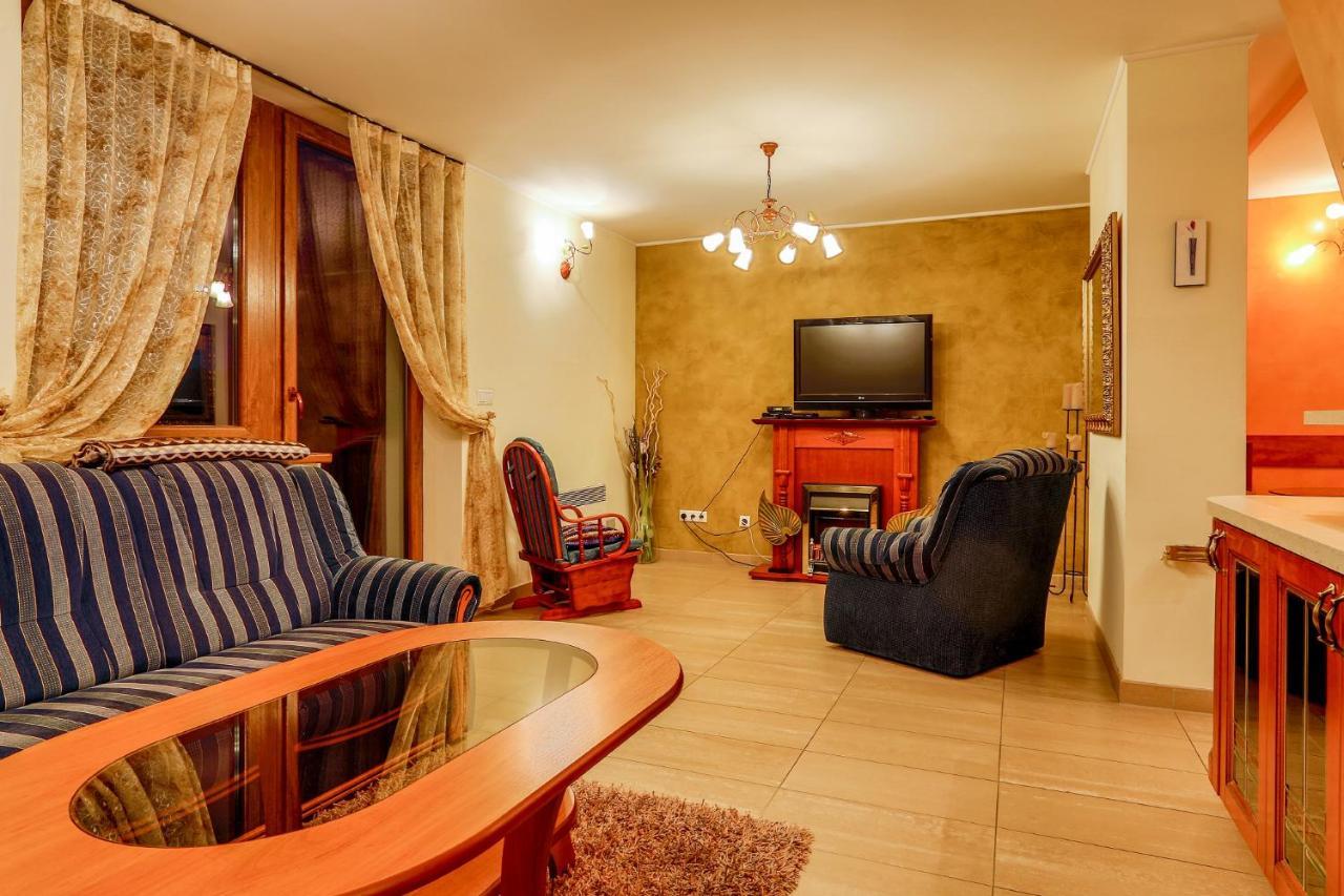 Apartmanovy Dom Fatrapark 1 S Wellness - Hlavna Recepcia 鲁容贝罗克 外观 照片