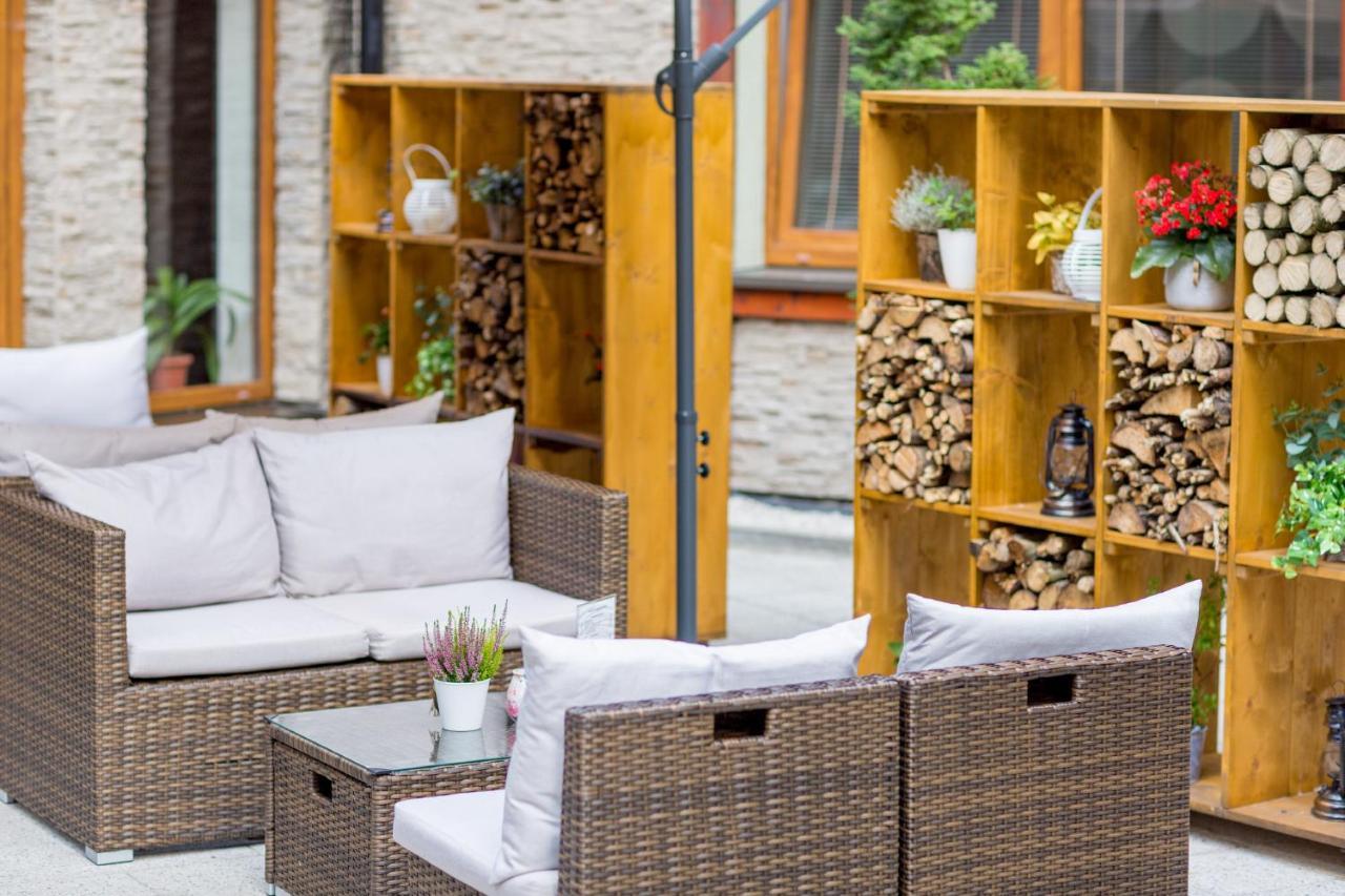 Apartmanovy Dom Fatrapark 1 S Wellness - Hlavna Recepcia 鲁容贝罗克 外观 照片
