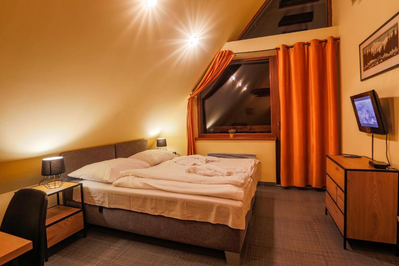 Apartmanovy Dom Fatrapark 1 S Wellness - Hlavna Recepcia 鲁容贝罗克 外观 照片