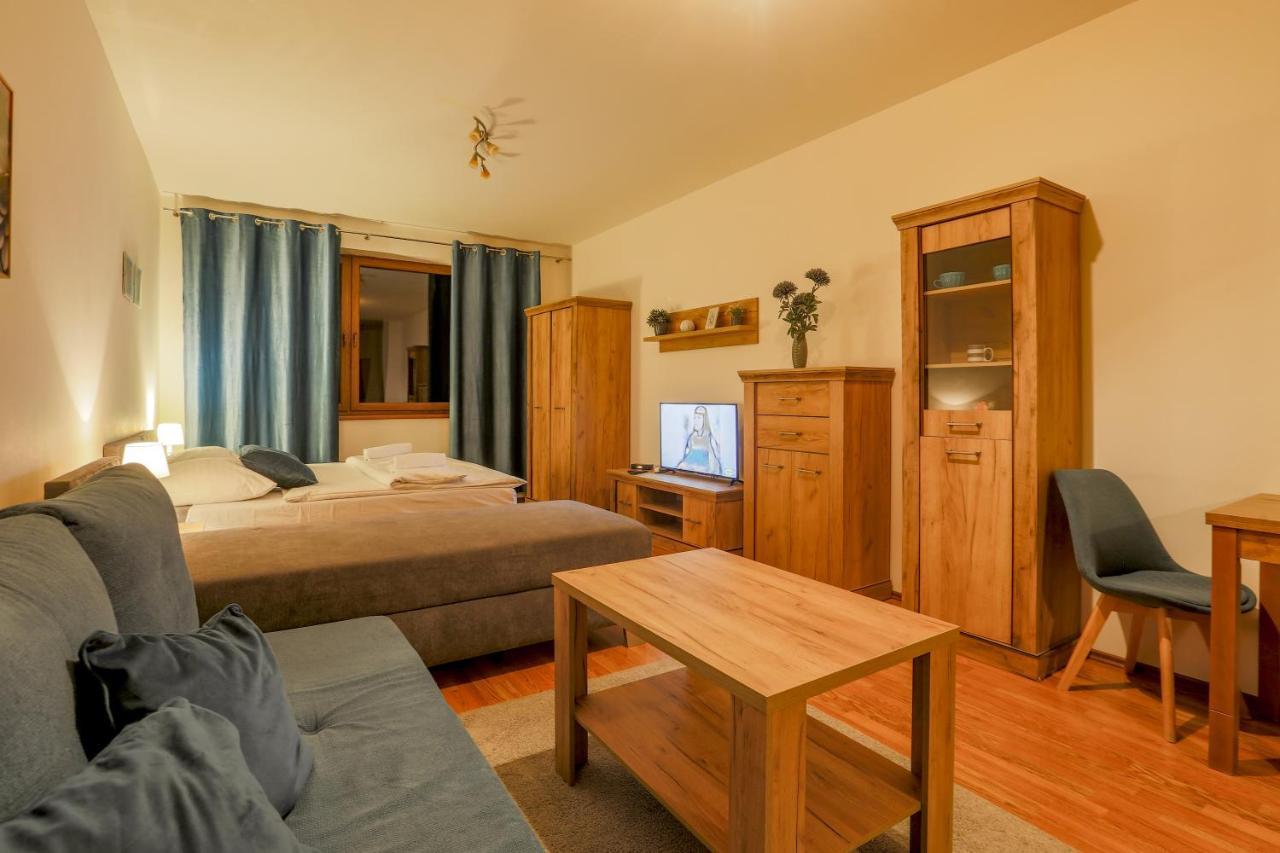 Apartmanovy Dom Fatrapark 1 S Wellness - Hlavna Recepcia 鲁容贝罗克 外观 照片