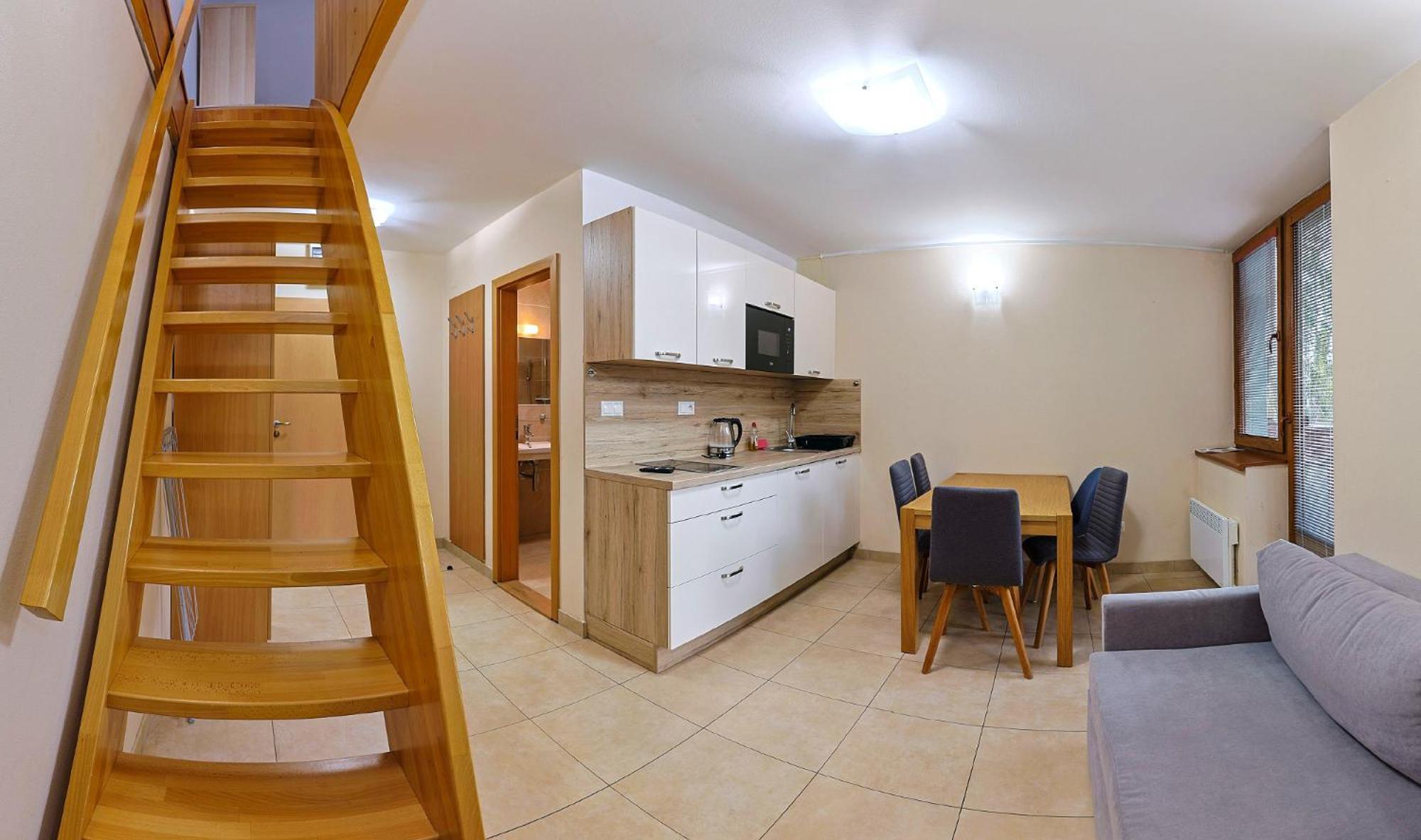 Apartmanovy Dom Fatrapark 1 S Wellness - Hlavna Recepcia 鲁容贝罗克 外观 照片