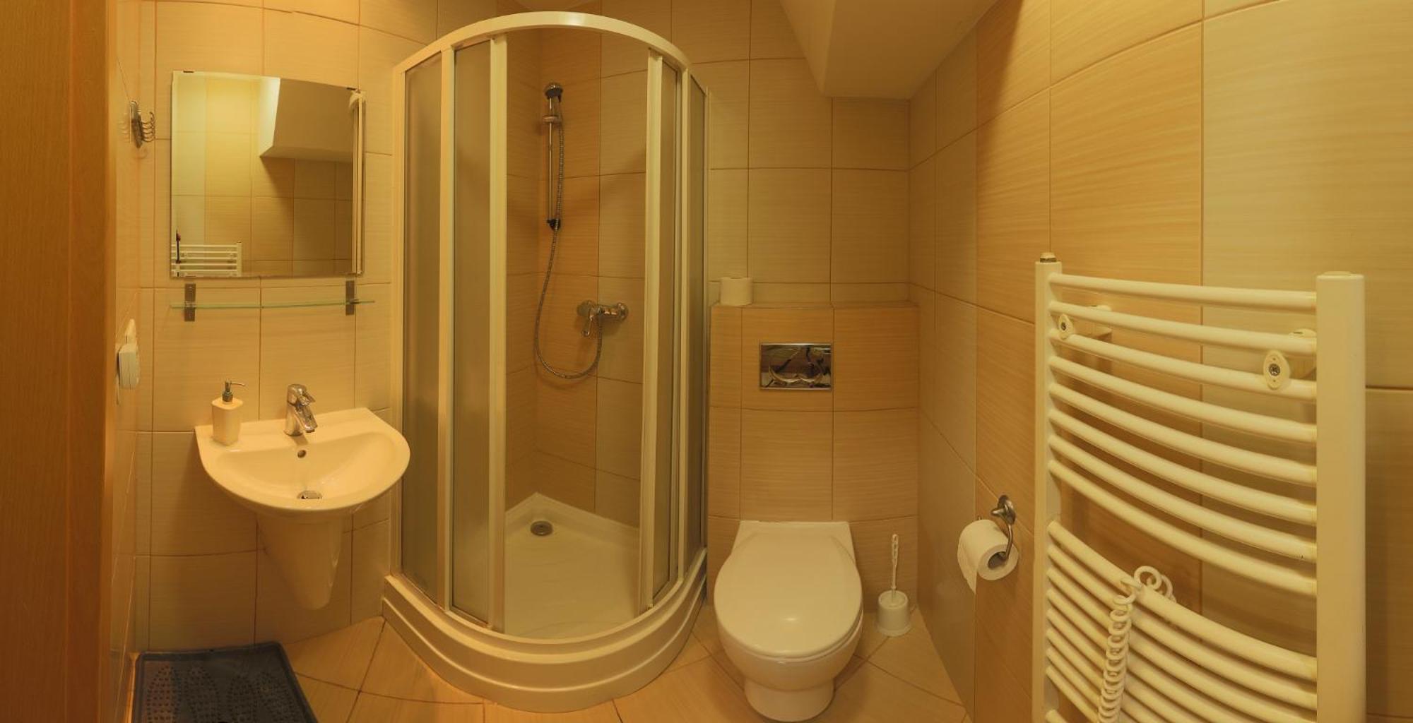 Apartmanovy Dom Fatrapark 1 S Wellness - Hlavna Recepcia 鲁容贝罗克 外观 照片