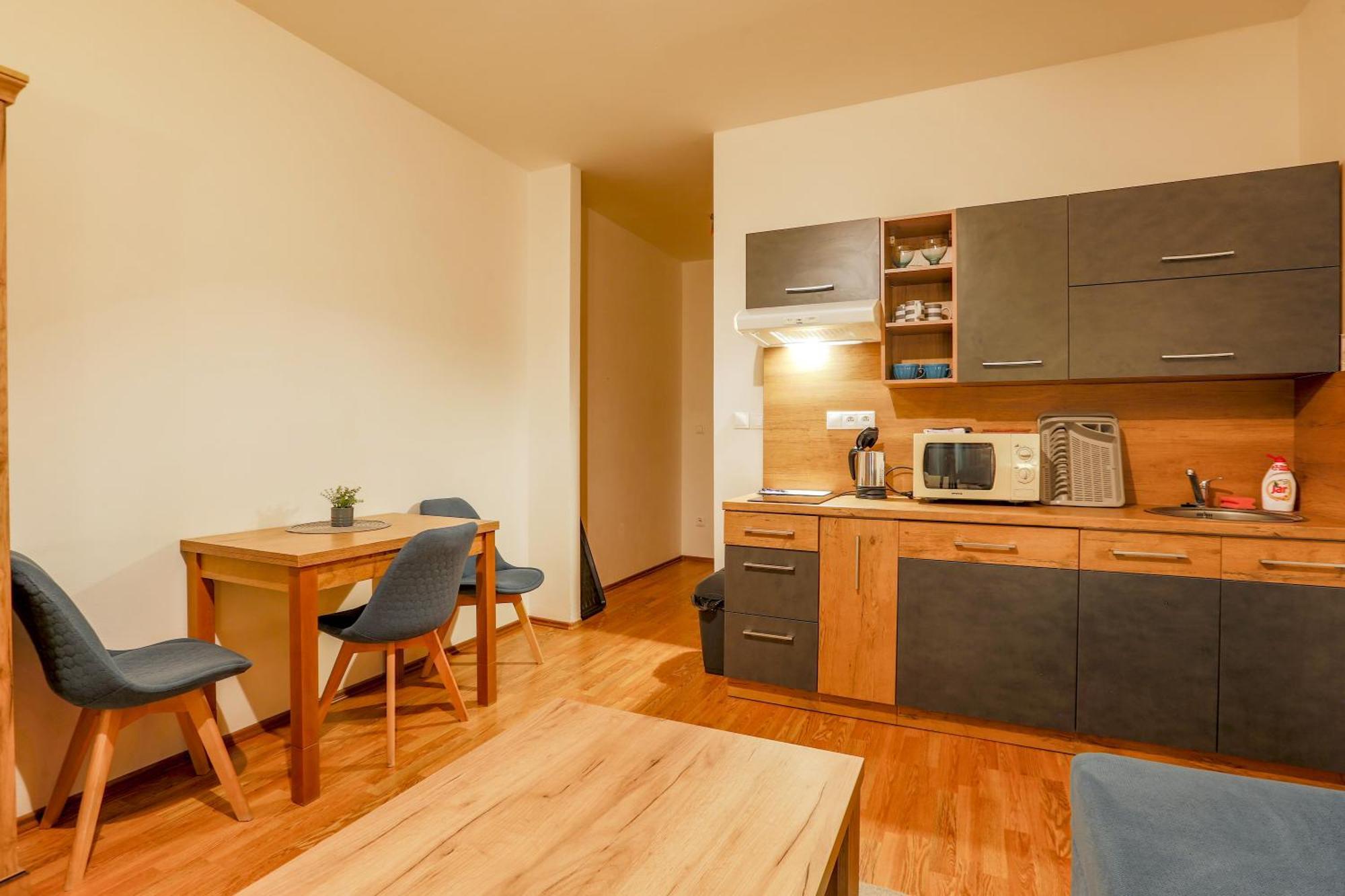 Apartmanovy Dom Fatrapark 1 S Wellness - Hlavna Recepcia 鲁容贝罗克 外观 照片